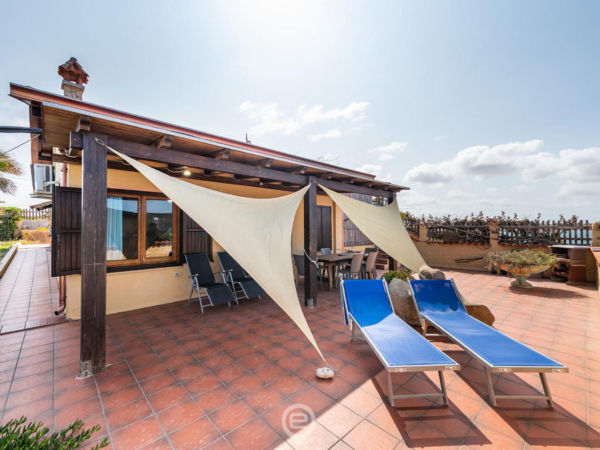 Vila Casa Ida Putzu Idu Exteriér fotografie