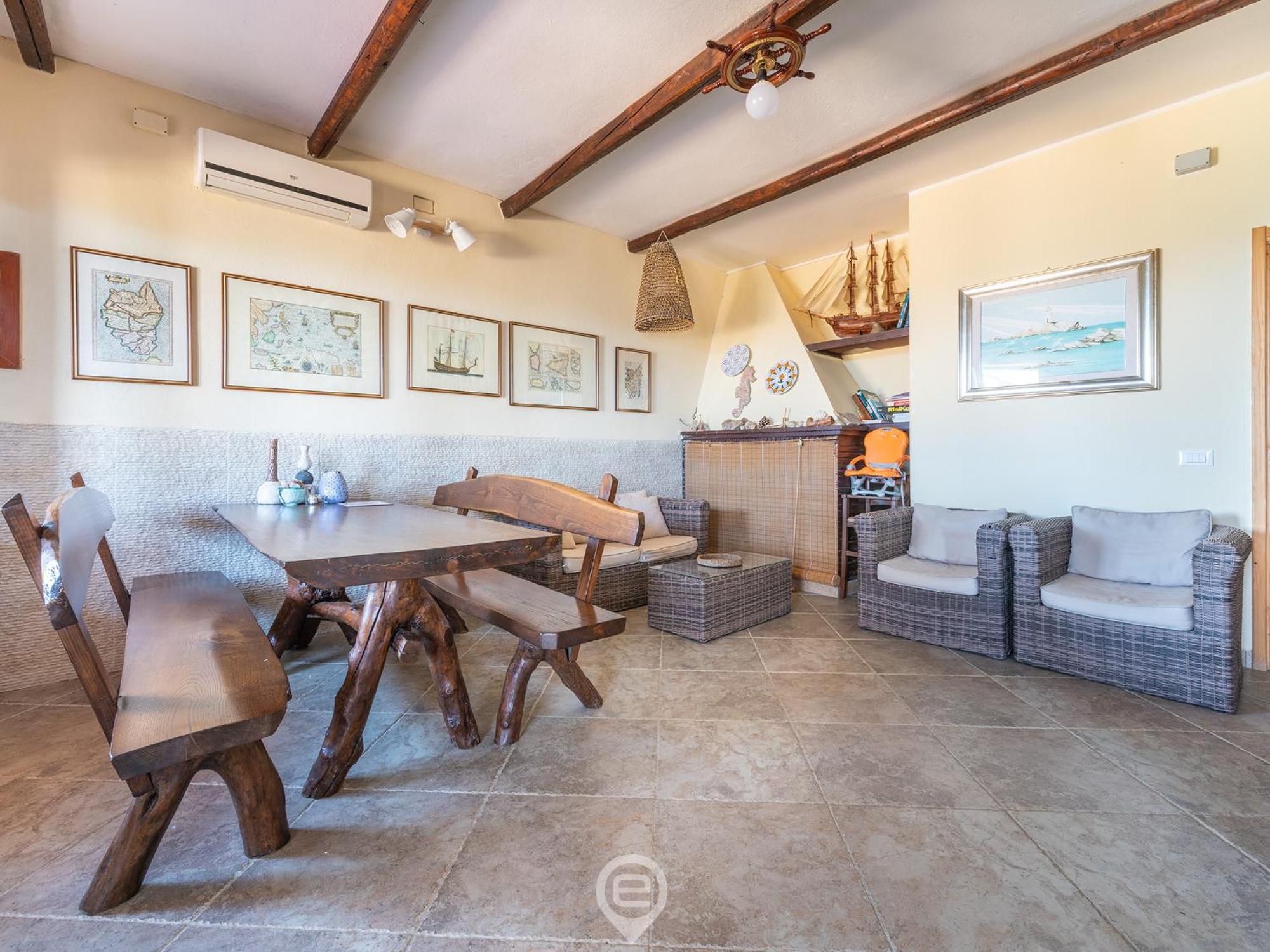 Vila Casa Ida Putzu Idu Exteriér fotografie